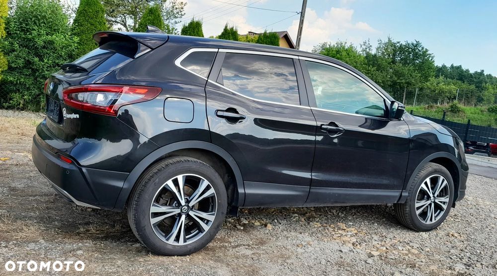 Nissan Qashqai - 2