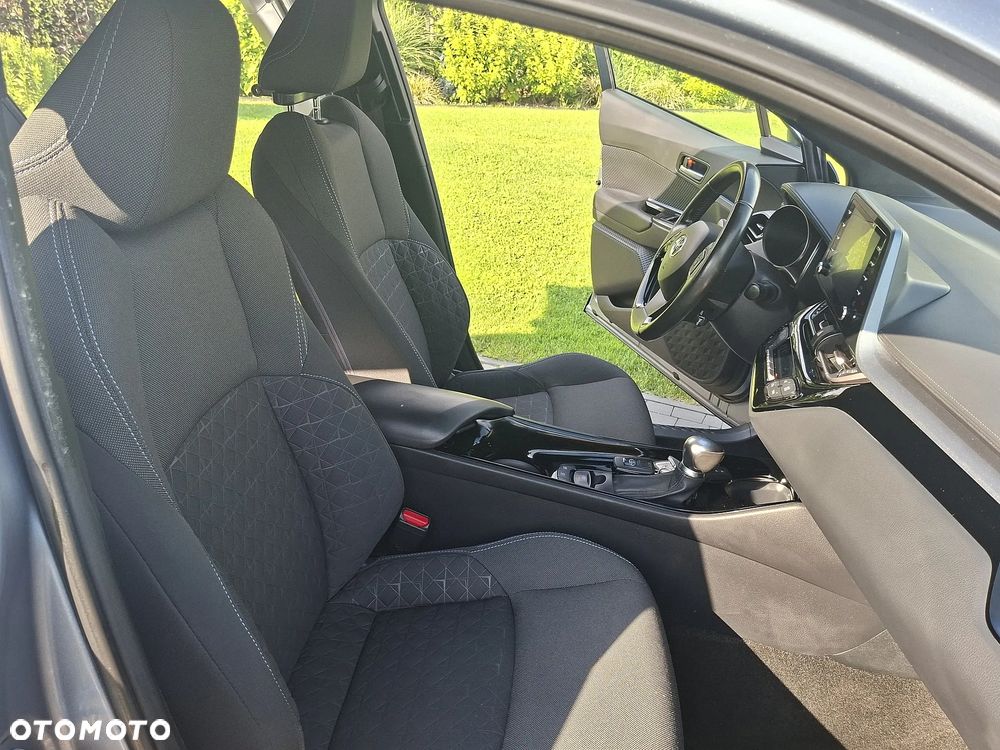 Toyota C-HR - 15