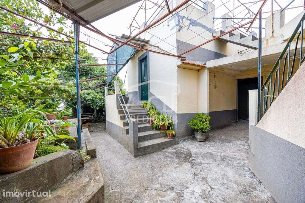 Moradia T3 Estilo Madeirense Arco da Calheta - Grande imagem: 2/17