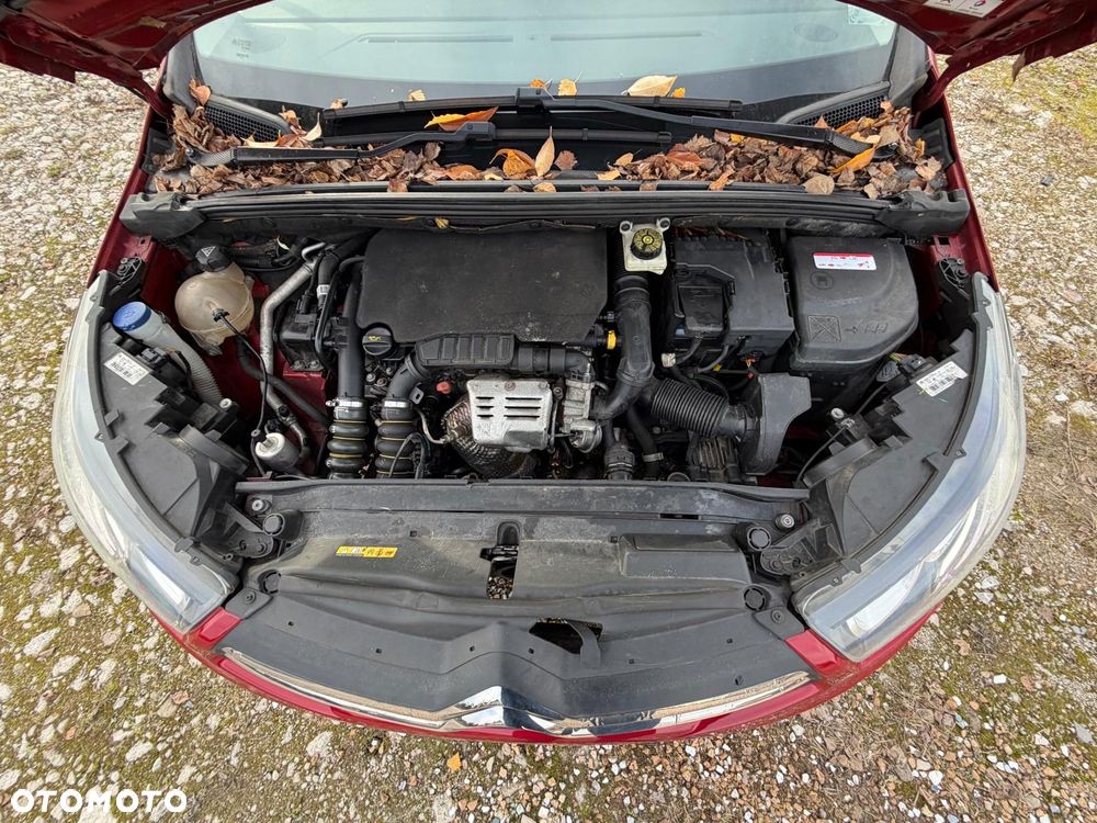 Citroën C4 PureTech 130 Stop&Start EAT8 PLUS - 19