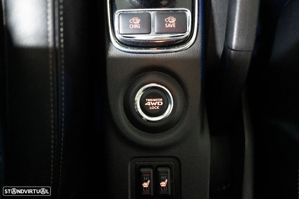 Mitsubishi Outlander 2.0 4WD - 32