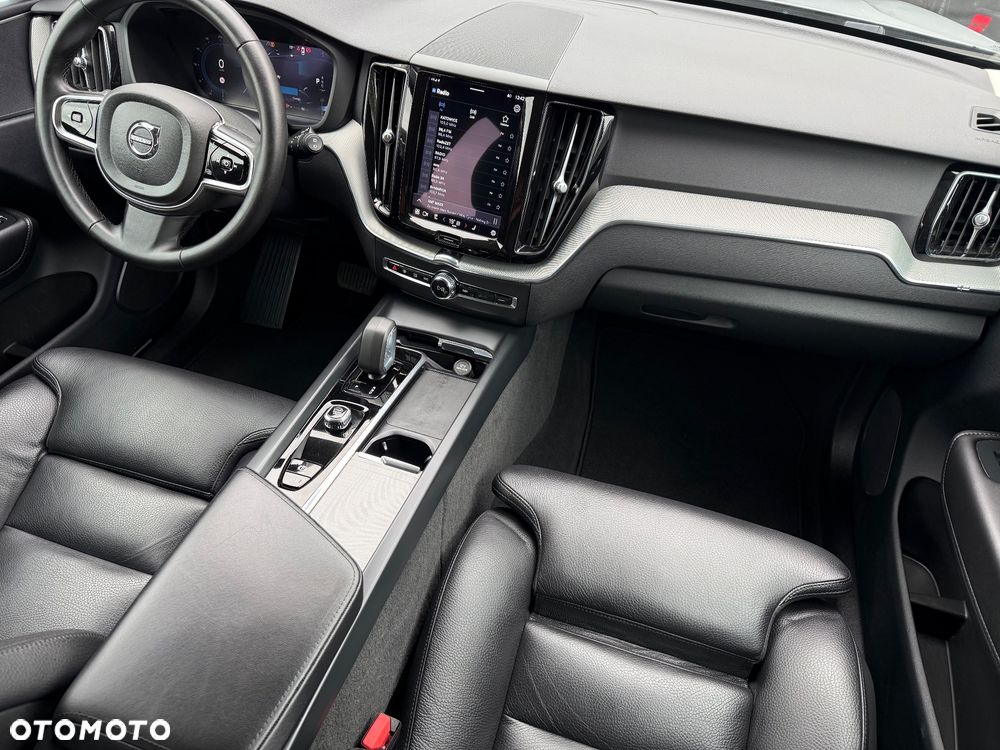 Volvo XC 60 B4 D Ultimate Dark - 26
