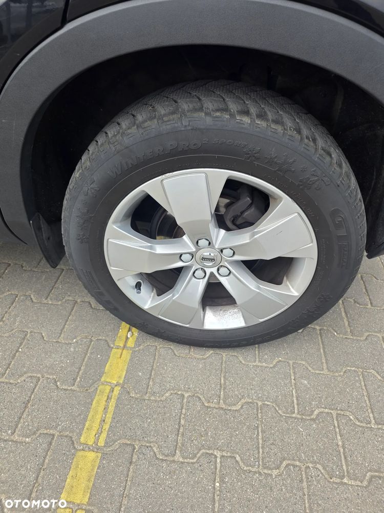 Volvo XC 40 T3 Geartronic Momentum Pro - 22