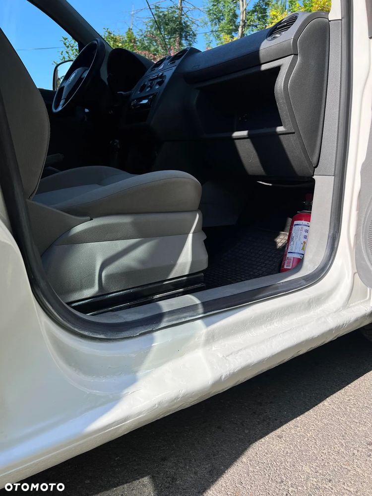 Volkswagen Caddy - 29
