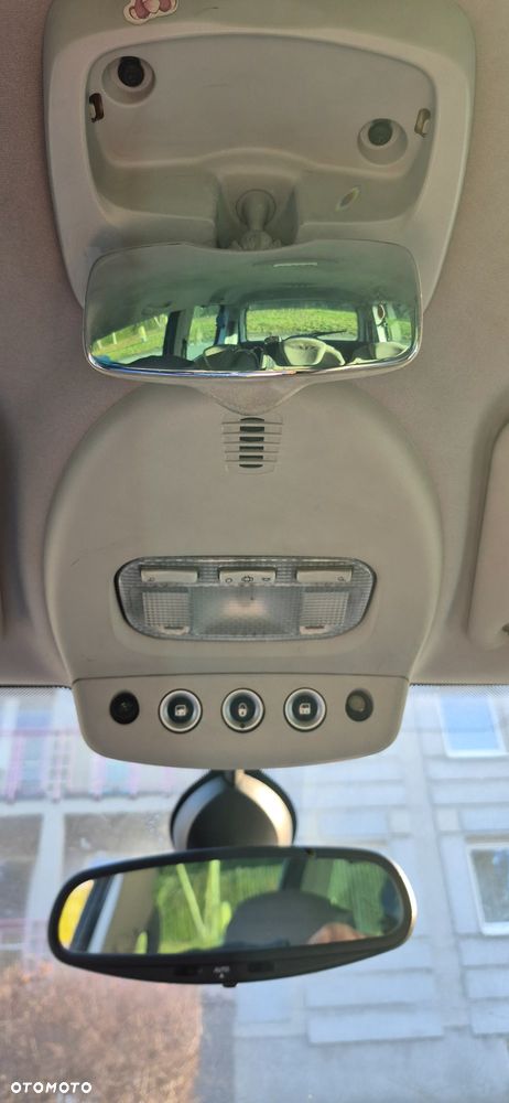 Citroën C8 2.2 HDi Exclusive - 6