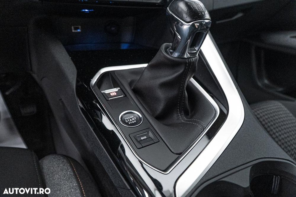 Peugeot 3008 1.2 PureTech 130 BVM6 Allure Pack - 24