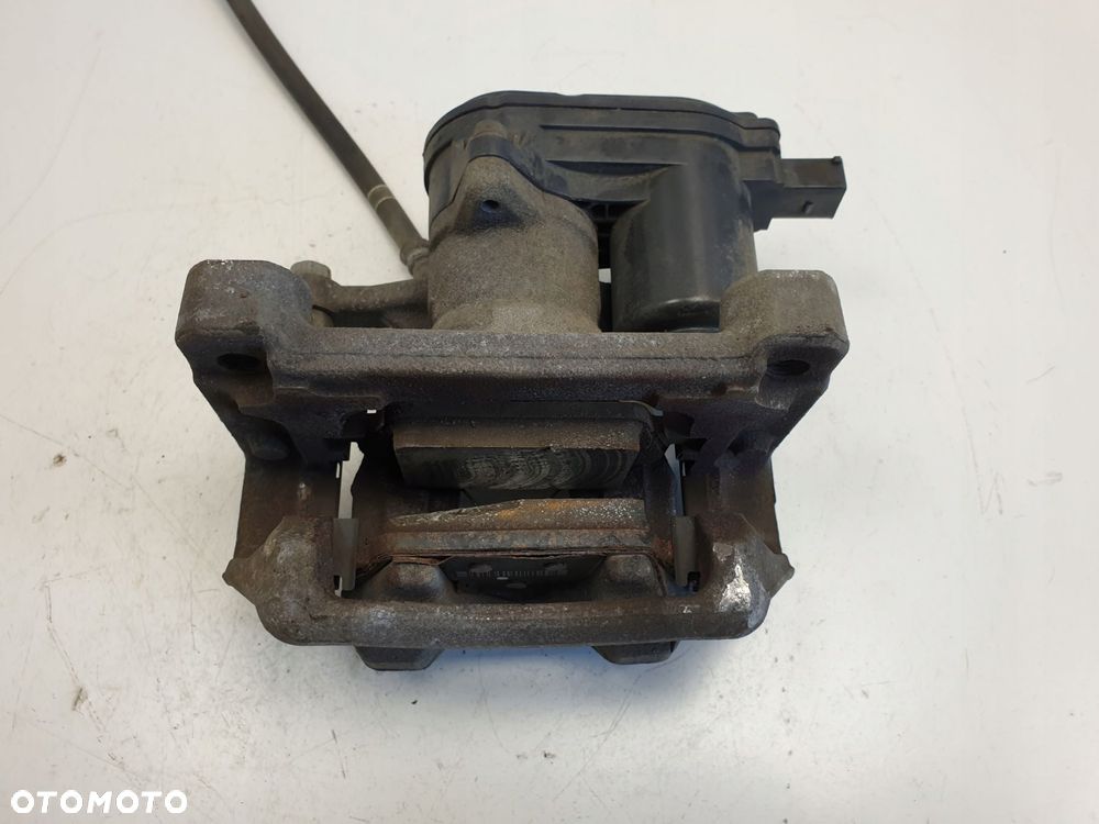 Santa Fe IV 2.2 CRDI LEWY TYLNY ZACISH HAMULCOWY - 9