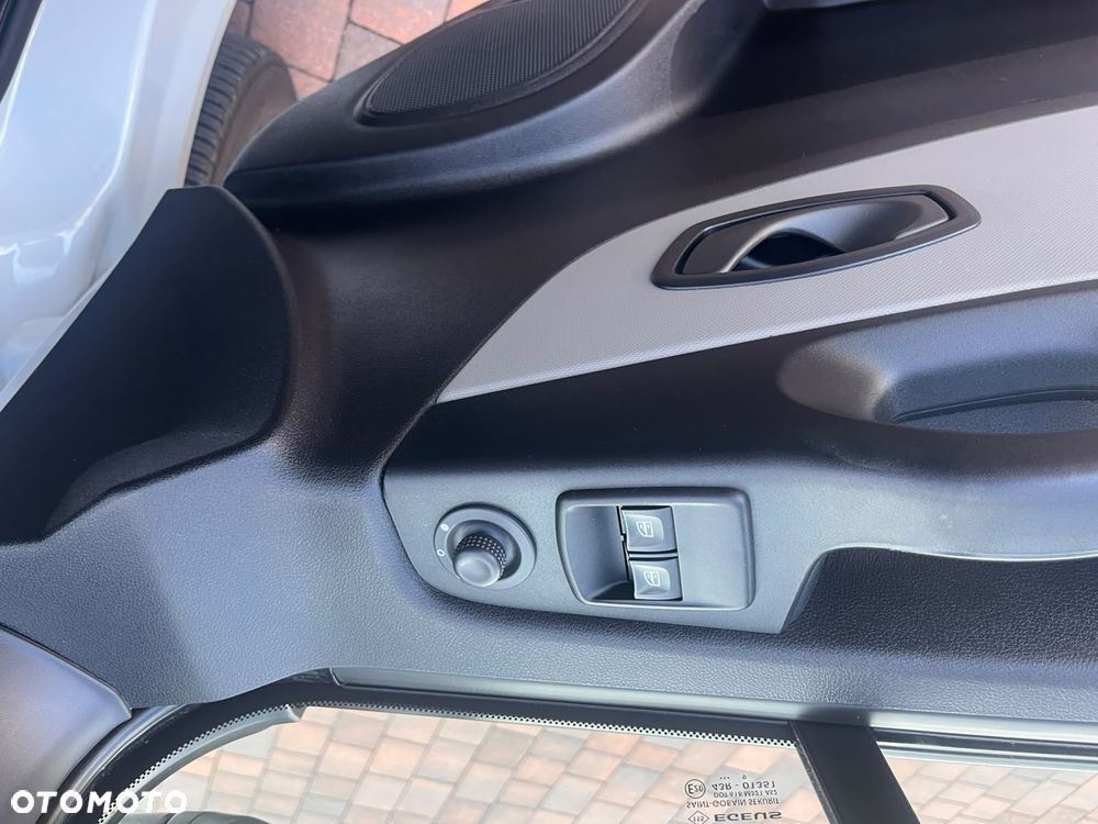 Renault Trafic - 21