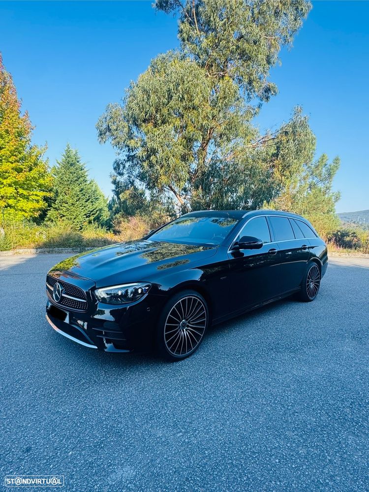 Mercedes-Benz E 300 de AMG Line - 1