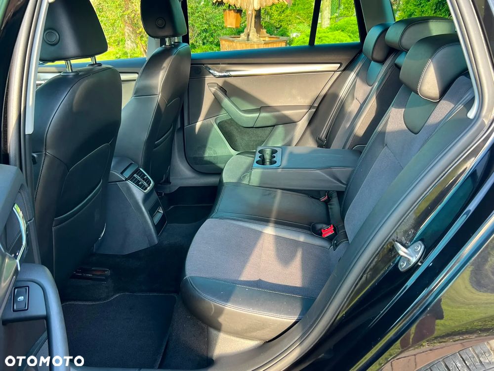 Skoda Octavia 2.0 TDI DSG Premium Edition - 11