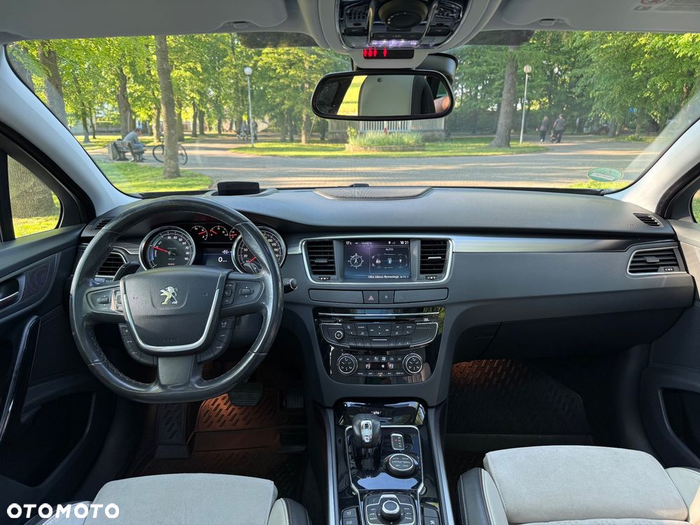 Peugeot 508 RXH Hybrid4 - 34