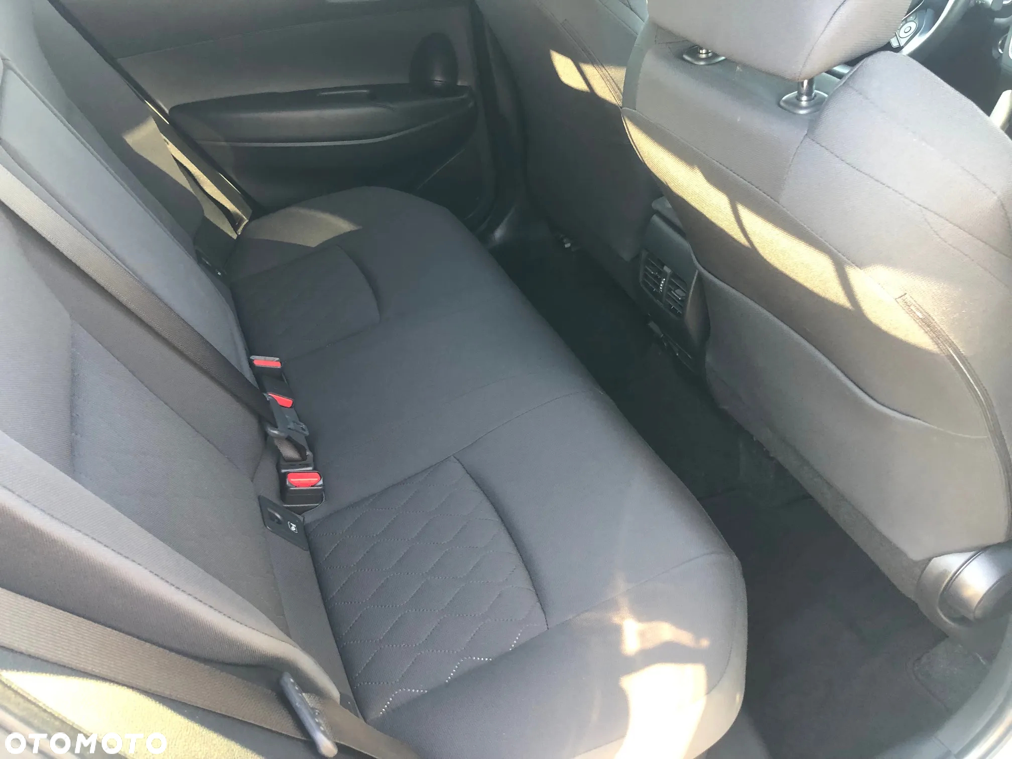 Toyota Corolla Cross 2.0 Hybrid Executive - 10