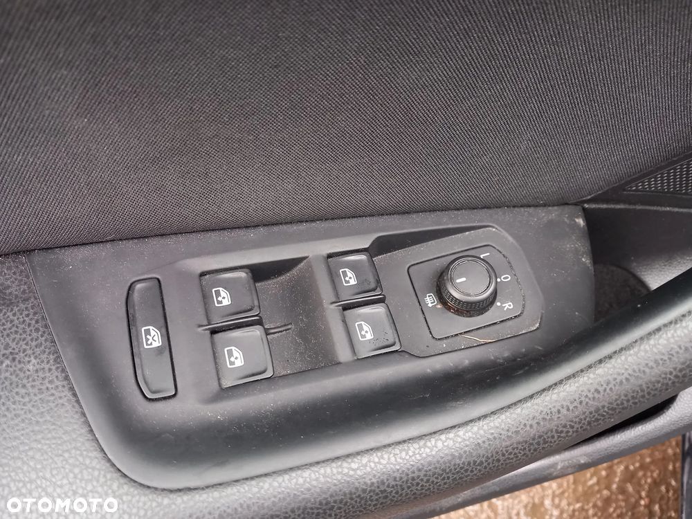 Volkswagen Passat 2.0 TDI SCR (BlueMotion Technology) Highline - 24