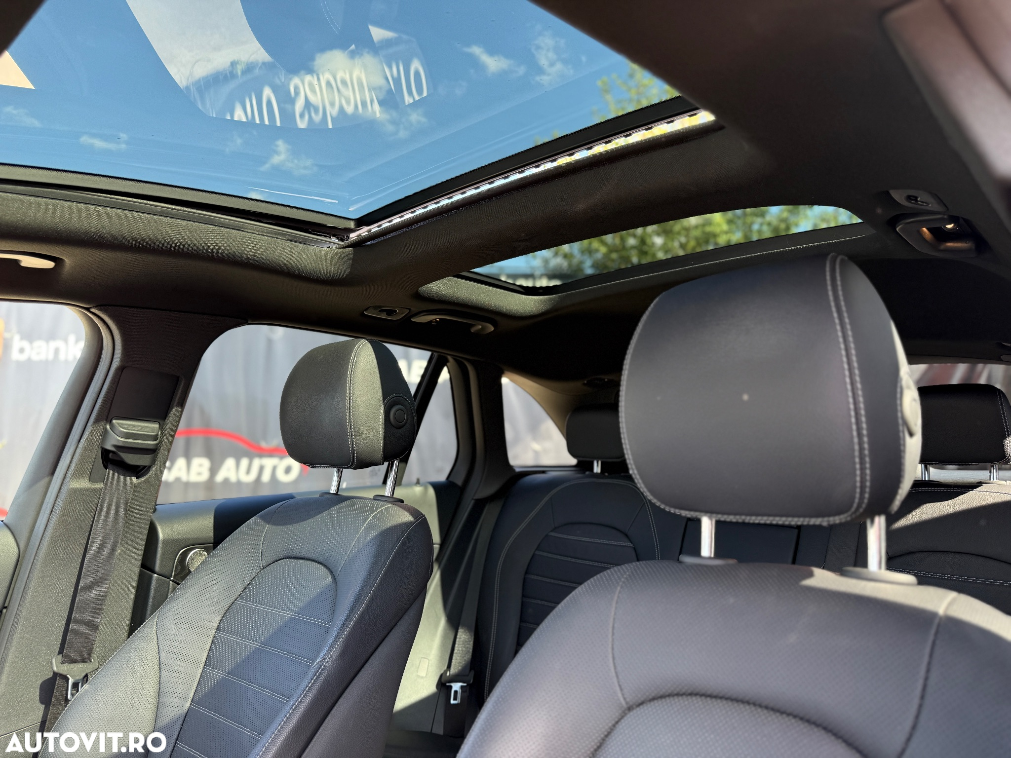 Mercedes-Benz GLC Coupe 300 e 4MATIC - 8