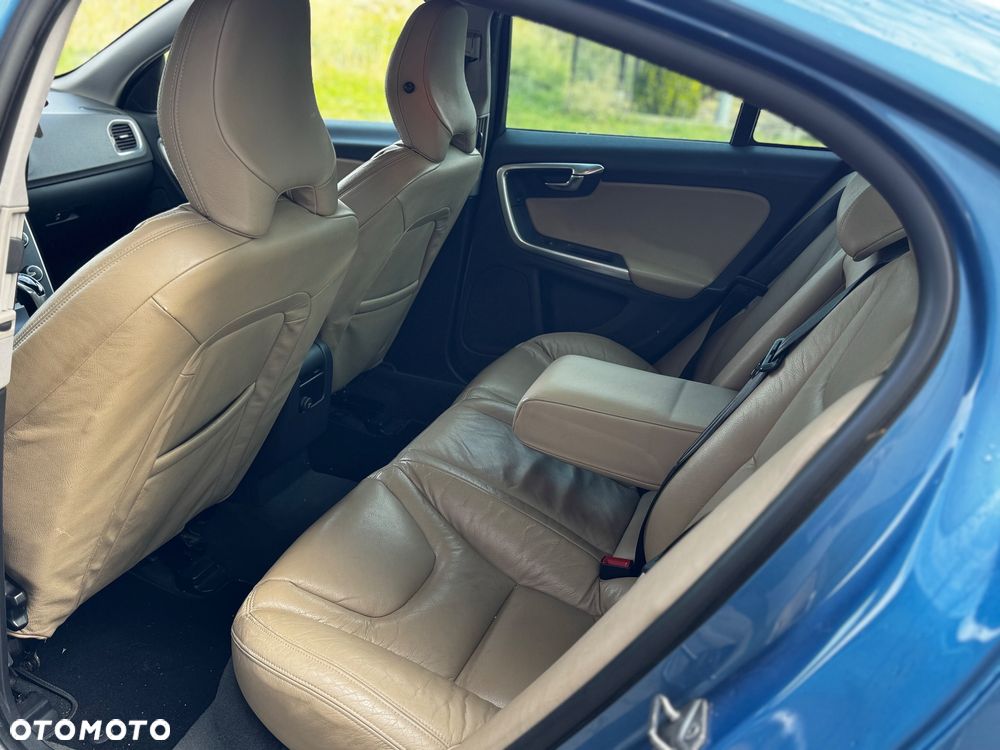 Volvo S60 2014 photo 5