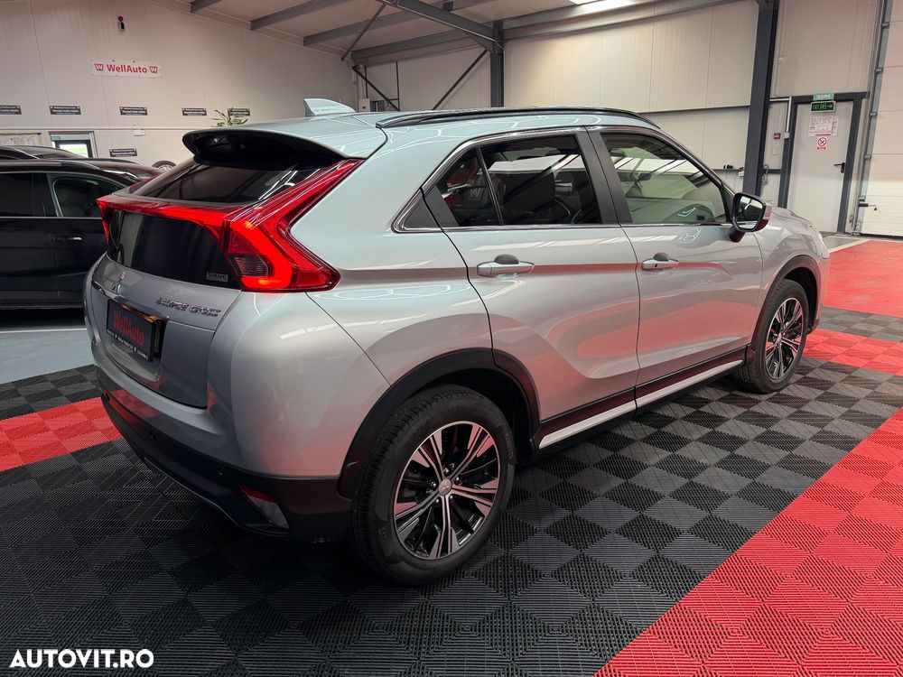 Mitsubishi Eclipse-Cross 1.5-litre 16-valve DOHC MIVEC 4X4 Invite+ Aut. - 4