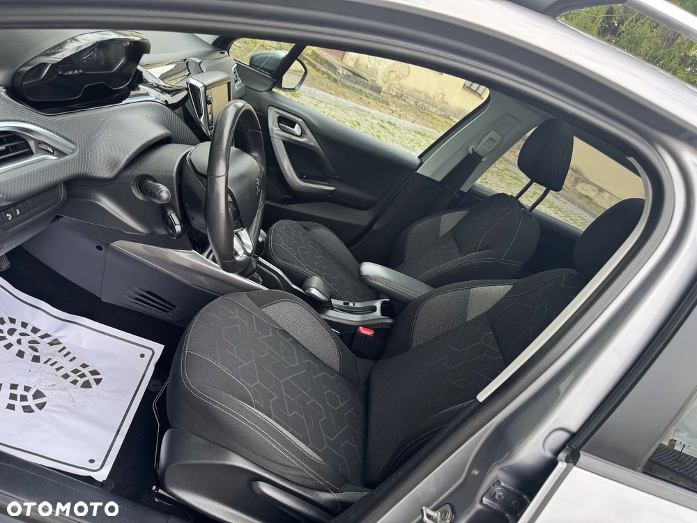Peugeot 2008 1.6 BlueHDi Active - 16
