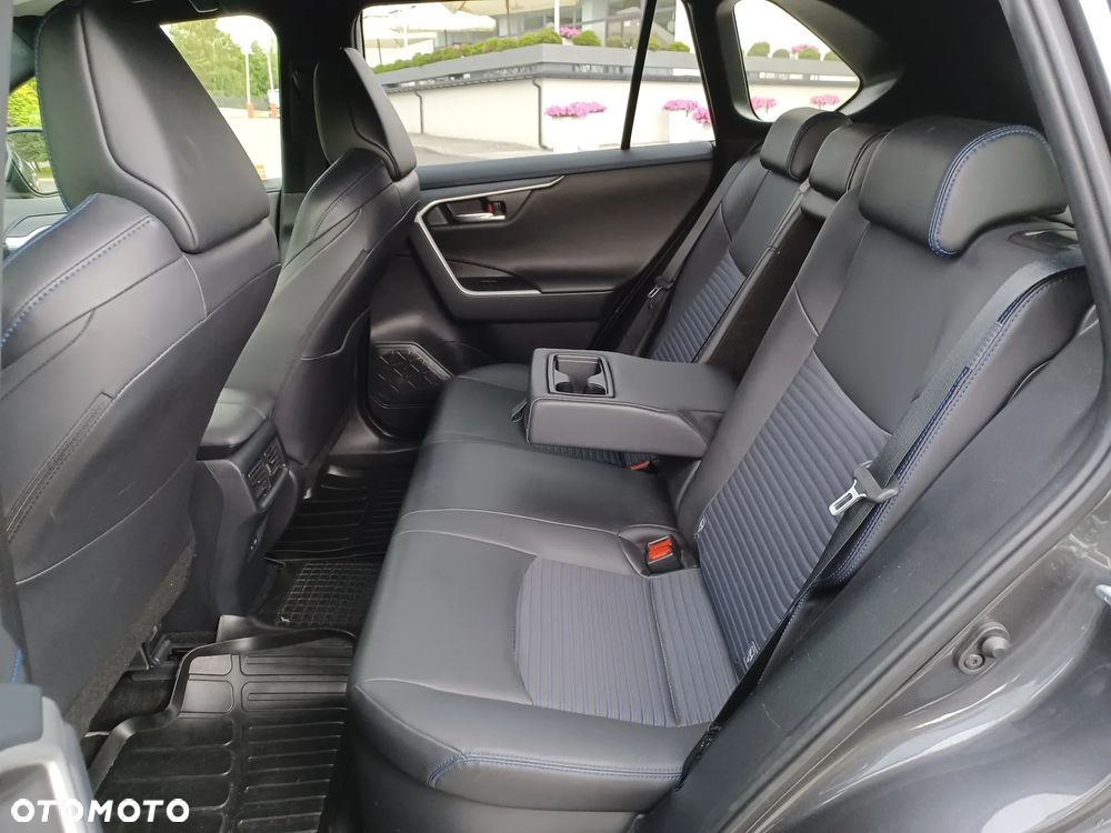 Toyota RAV4 - 21