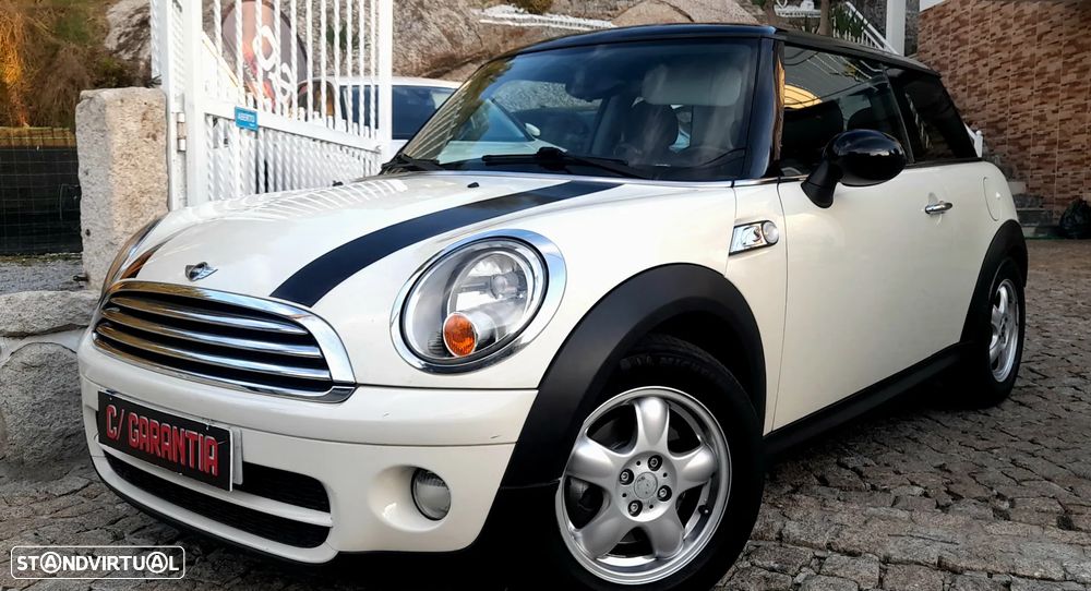 MINI 3 Portas Cooper D - 1