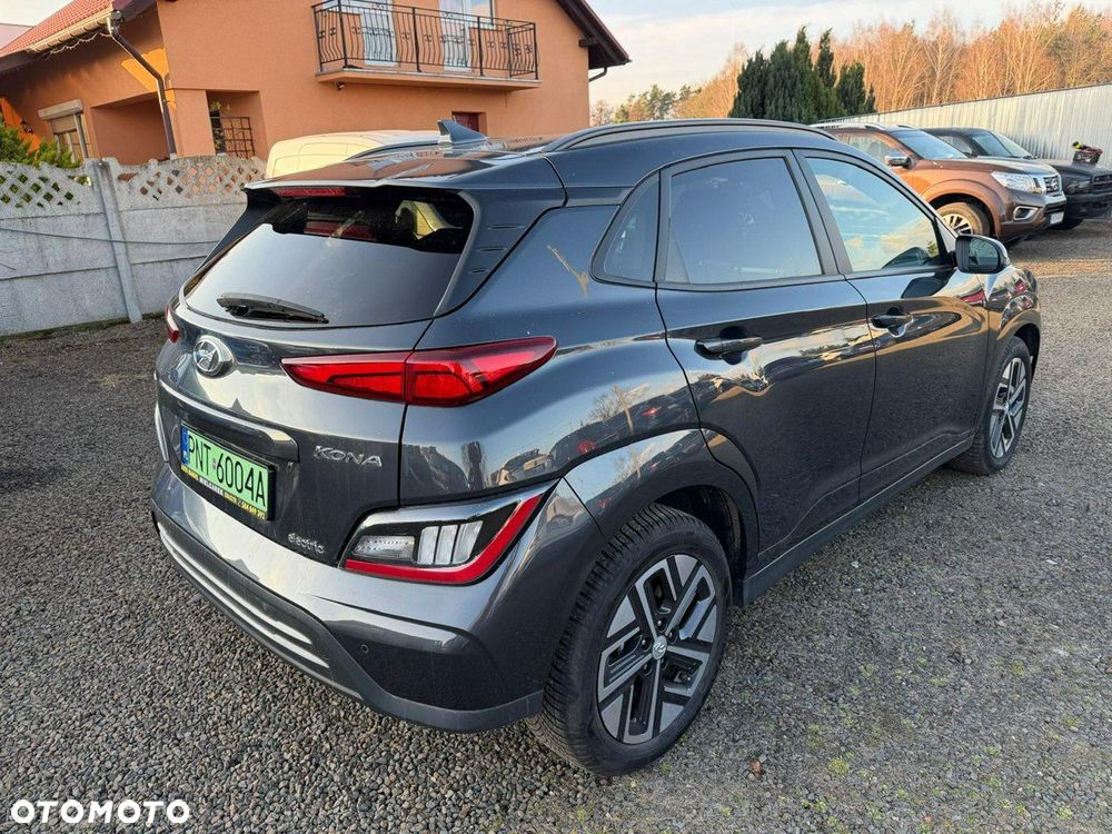 Hyundai Kona 39kWh Executive - 4