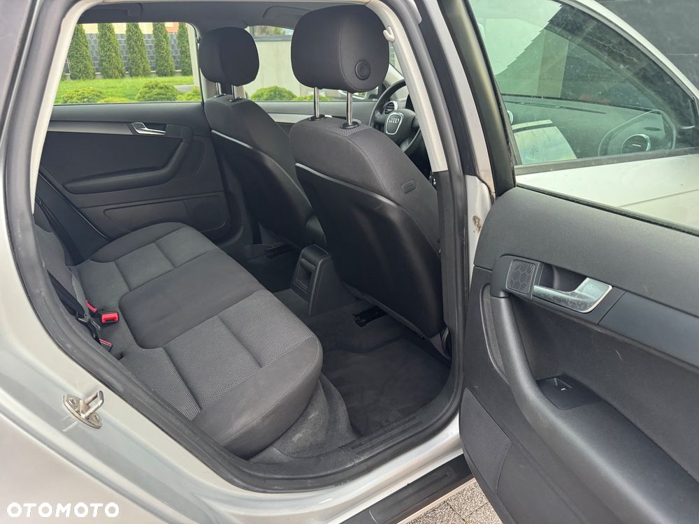Audi A3 Sportback 1.6 Ambition - 17