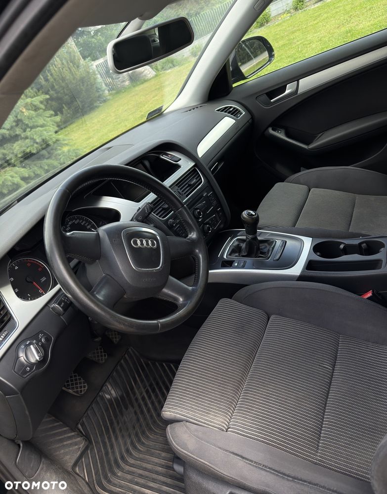 Audi A4 Avant 2.0 TDI - 5