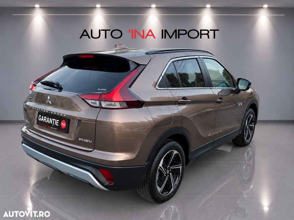 Mitsubishi Eclipse-Cross - 4