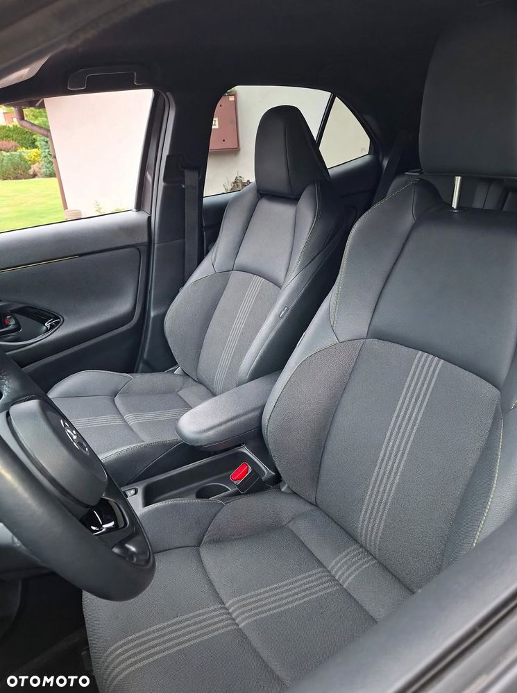 Toyota Yaris Cross Hybrid 1.5 Adventure - 12