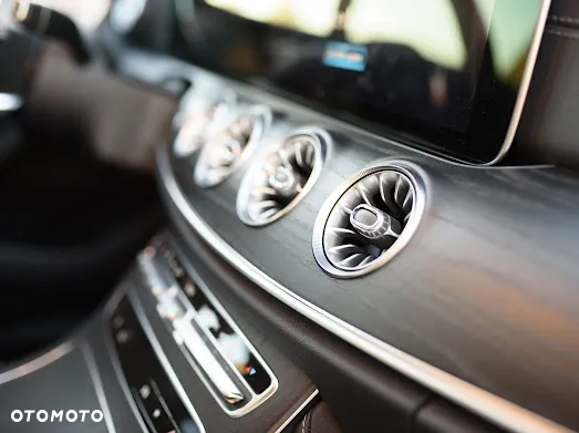 Mercedes-Benz CLS - 30