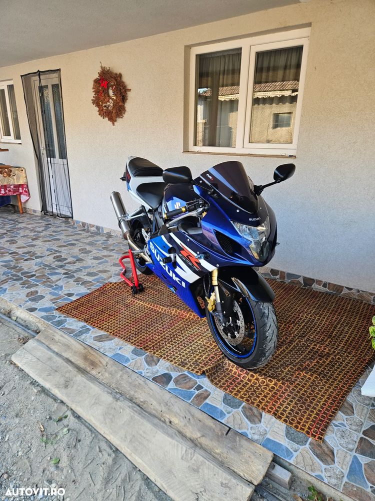 Suzuki GSX-R 600 - 6