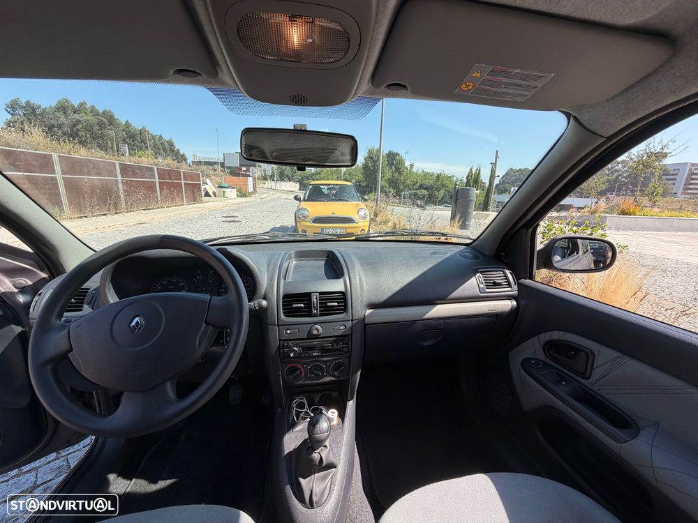 Renault Clio 1.5 dCi S - 11