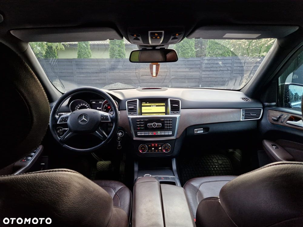 Mercedes-Benz ML - 6