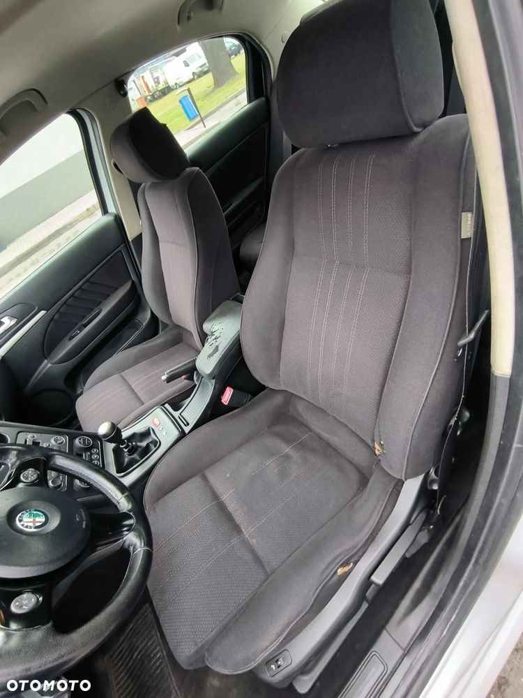 Alfa Romeo 159 1.9JTDM Distinctive - 8