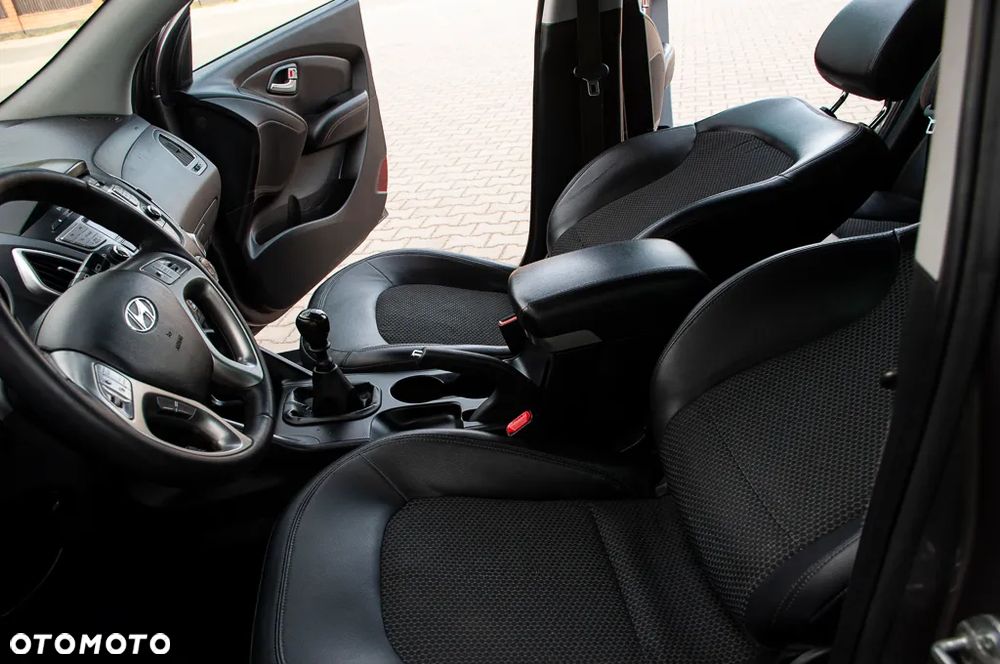 Hyundai ix35 2.0 CRDi 4WD Premium - 17