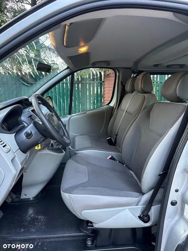 Opel Vivaro - 12