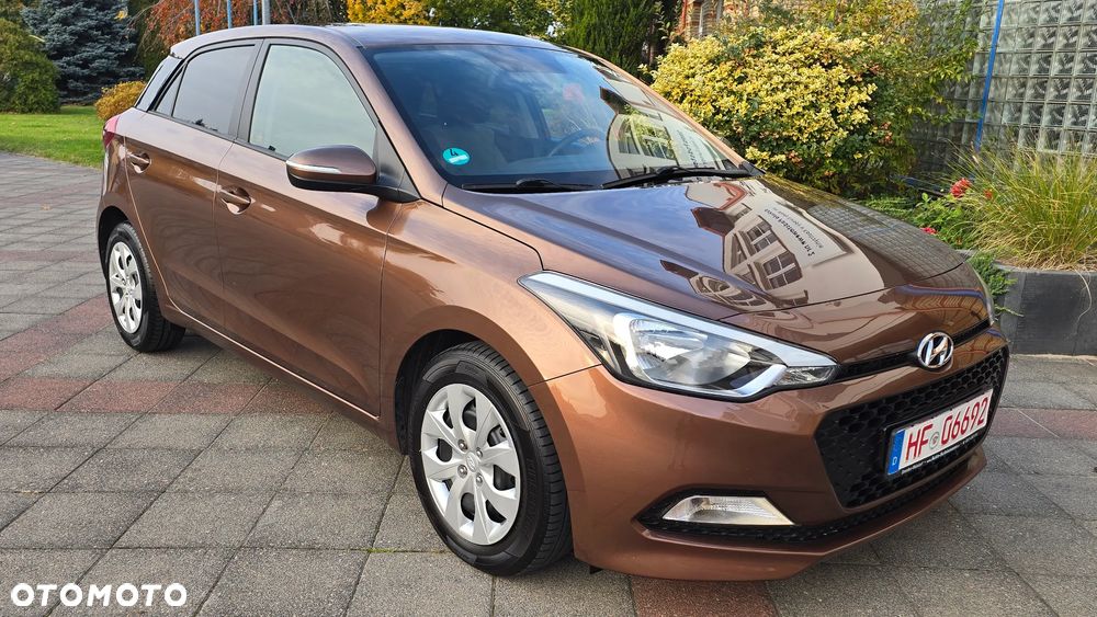 Hyundai I20 2015 photo 2