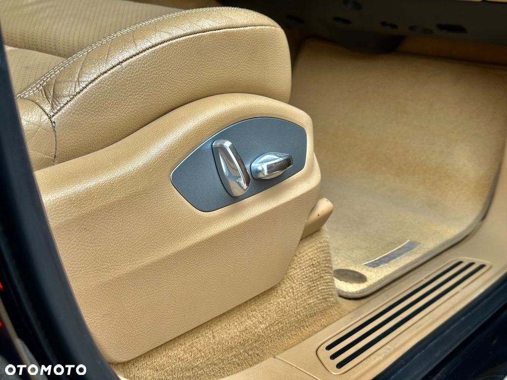 Porsche Cayenne Tiptronic S - 29