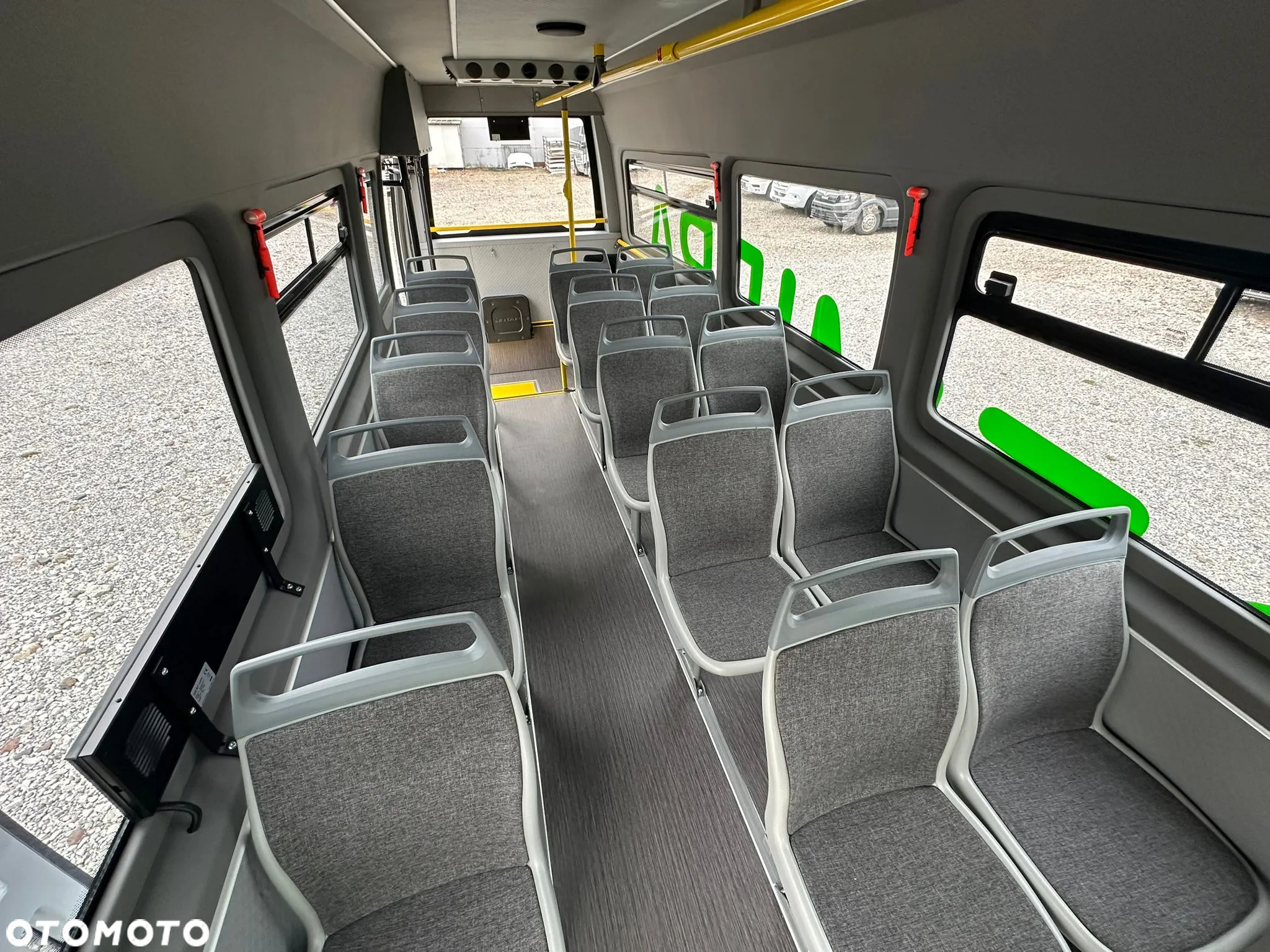Mercedes-Benz eSprinter - 11