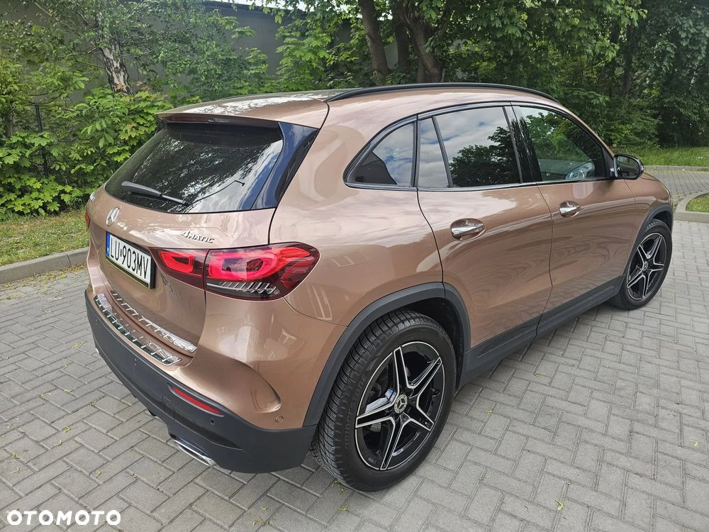 Mercedes-Benz GLA 200 Progressive - 4