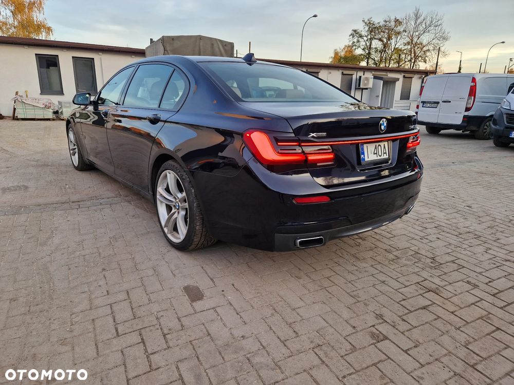 BMW Seria 7 740Li - 5