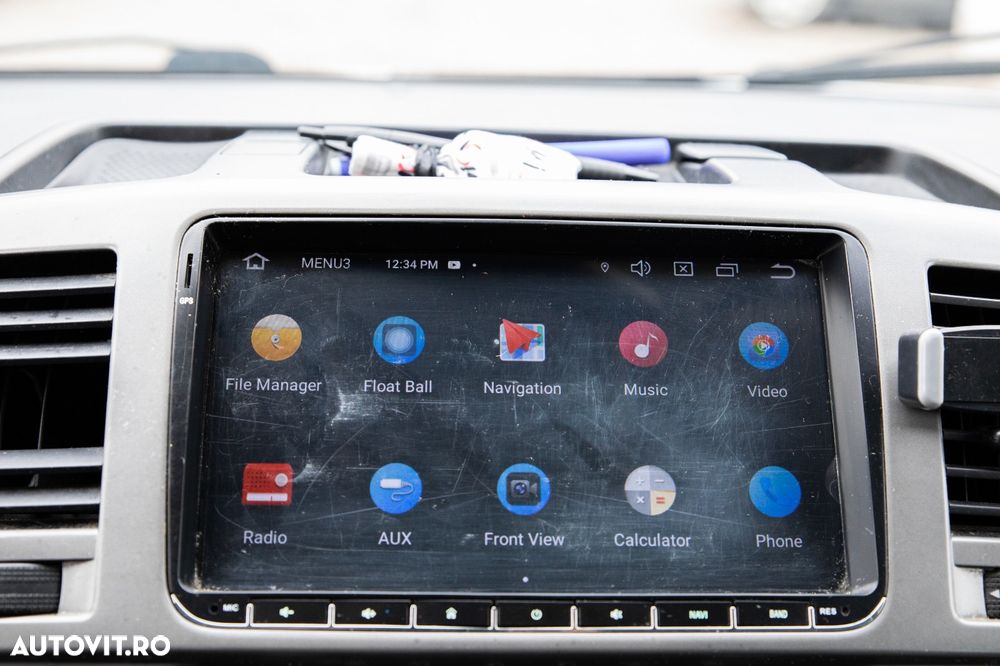 Volkswagen Caravelle - 23