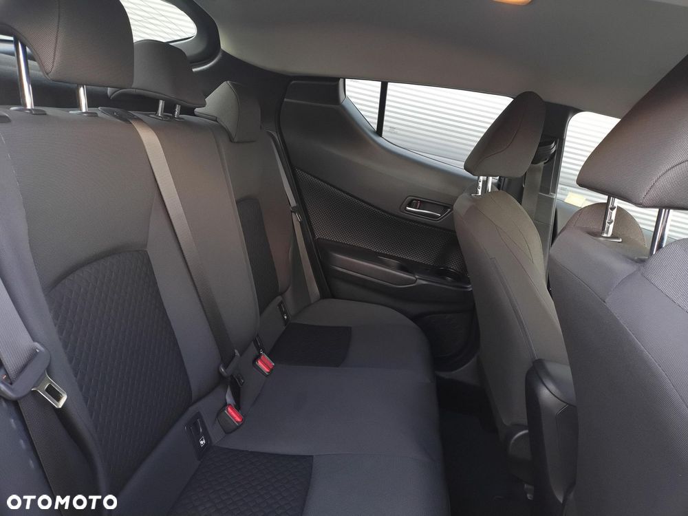 Toyota C-HR - 18