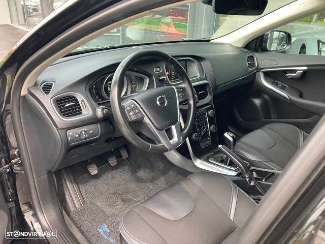 Volvo V40 T2 Momentum - 14