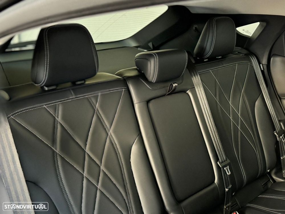 Ford Mustang Mach-E 72.6 kWh Base - 19