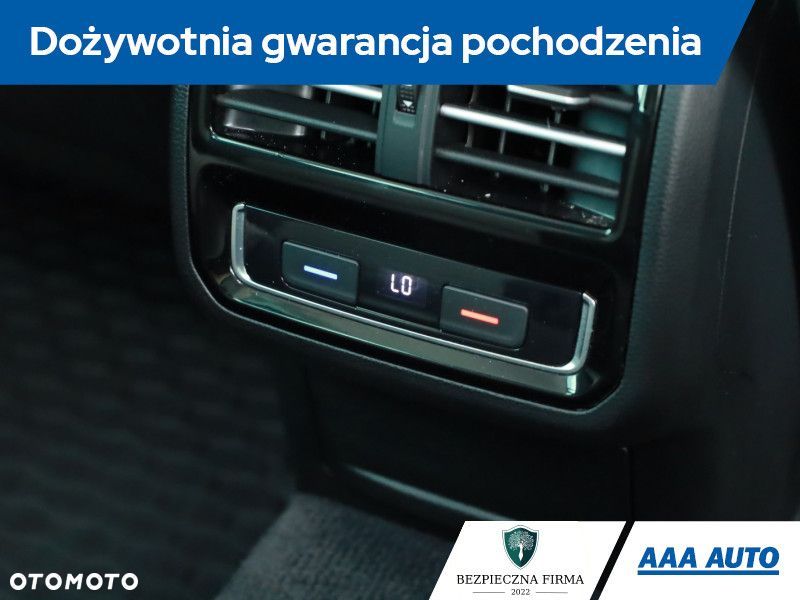 Volkswagen Passat Variant - 12