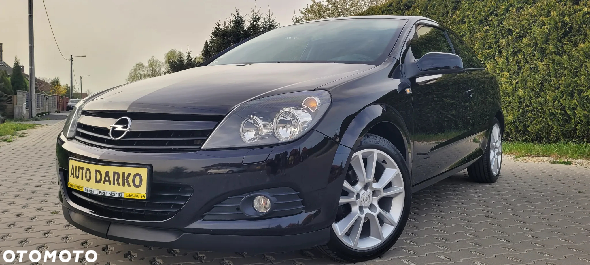 Opel Astra GTC 1.6 - 25