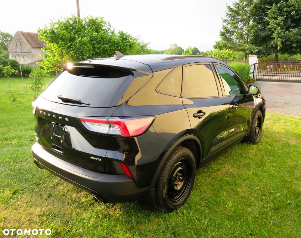 Ford Kuga - 3
