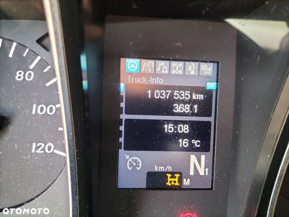 Mercedes-Benz ACTROS - 12