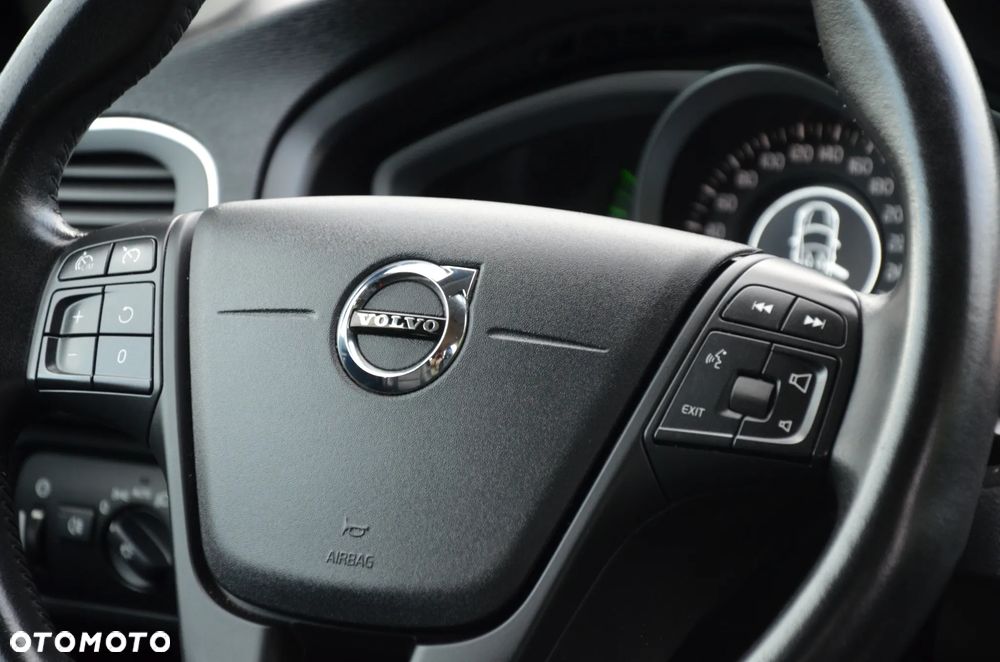Volvo V40 D2 Kinetic - 24