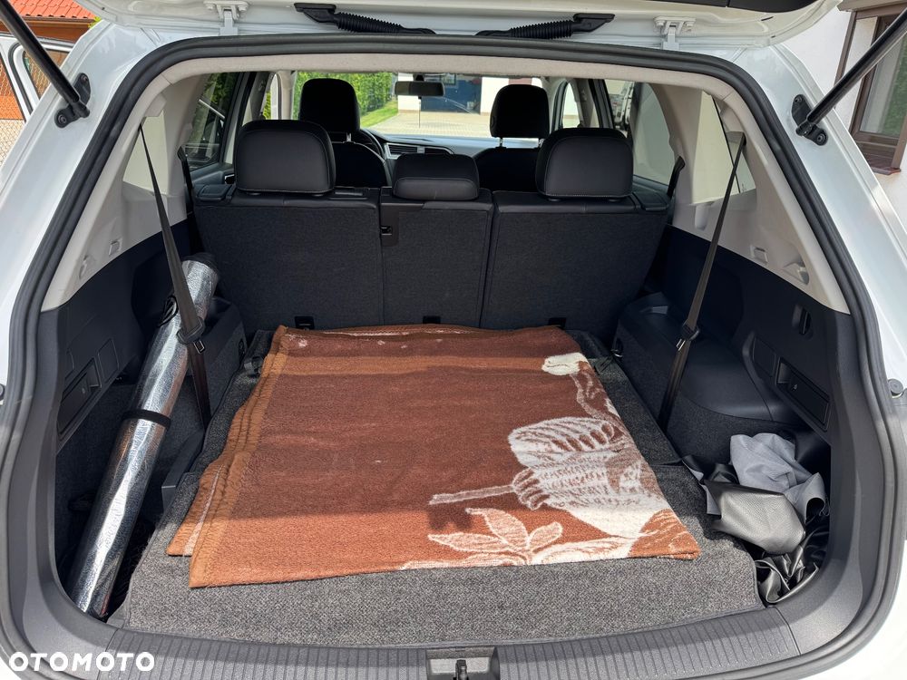 Volkswagen Tiguan Allspace - 9